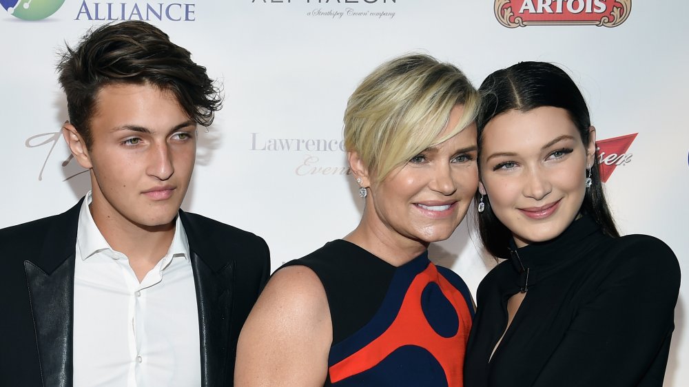 Dans la tragique bataille de Yolanda Hadid contre la maladie de Lyme