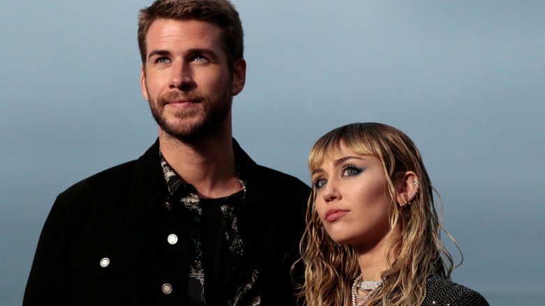 Miley Cyrus vu embrasser l’ex-Kaitlynn Carter de Brody Jenner