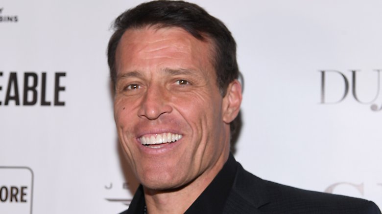 Qu’en est-il du scandale des Tony Robbins?