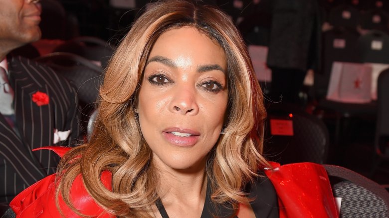 Wendy Williams vu sortir sobre de la maison après s’être ouvert au sujet de la dépendance