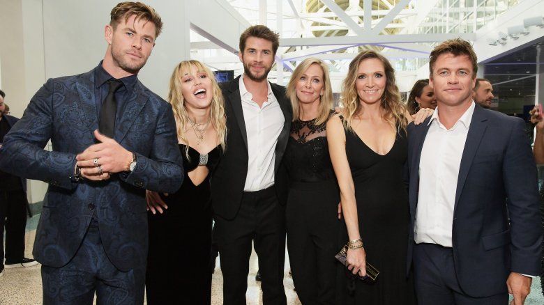 Chris Hemsworth, Miley Cyrus, Liam Hemsworth, Leonie Hemsworth, Samantha Hemsworth et Luke Hemsworth lors de la première de 'Avengers: Endgame'