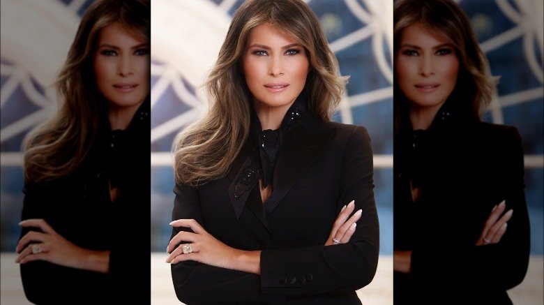 Portrait officiel de Melania Trump à la Maison Blanche