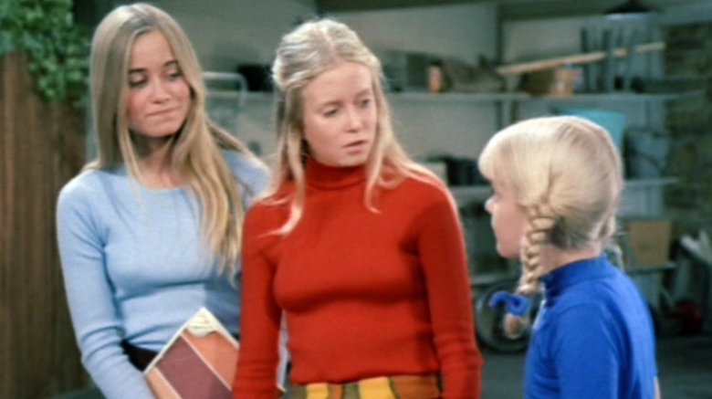 Marcia, Jan et Cindy dans The Brady Bunch