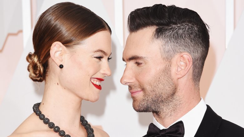 Behati Prinsloo et Adam Levine