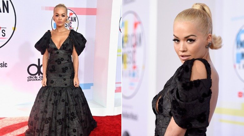 Rita Ora sur le tapis rouge des AMA