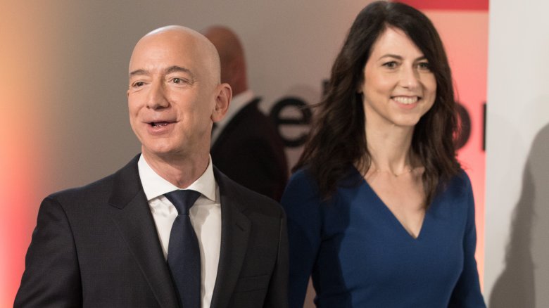 Jeff Bezos, MacKenzie Bezos