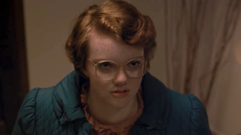 Shannon Purser comme Barb