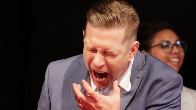 Stephen Baldwin crie sur scène