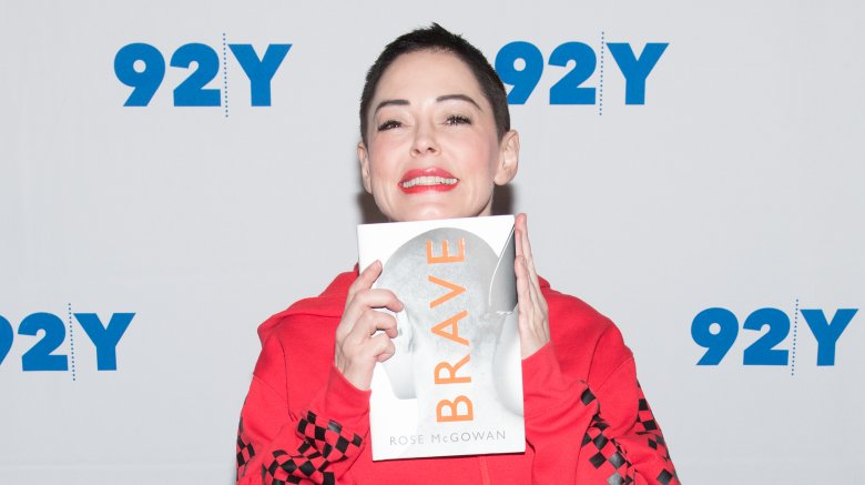 Rose McGowan fait la promotion de son nouveau mémoire «Brave»