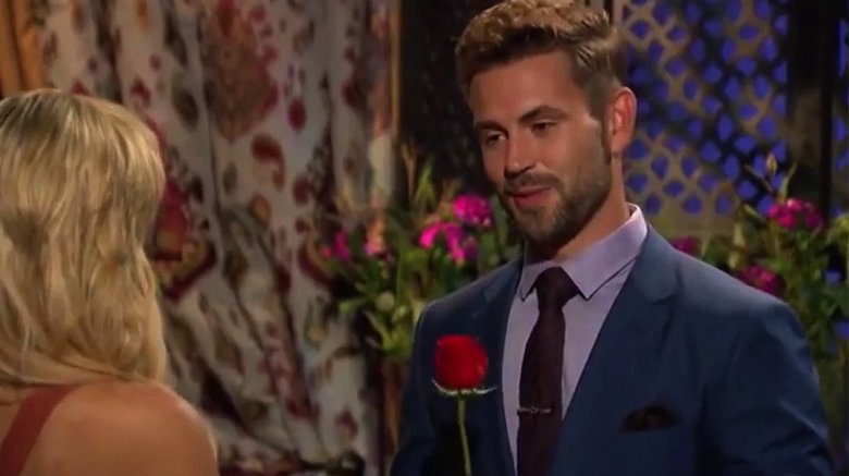 La cérémonie de la rose de Nick Viall sur The Bachelor d'ABC