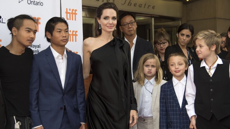 Angelina Jolie avec ses enfants