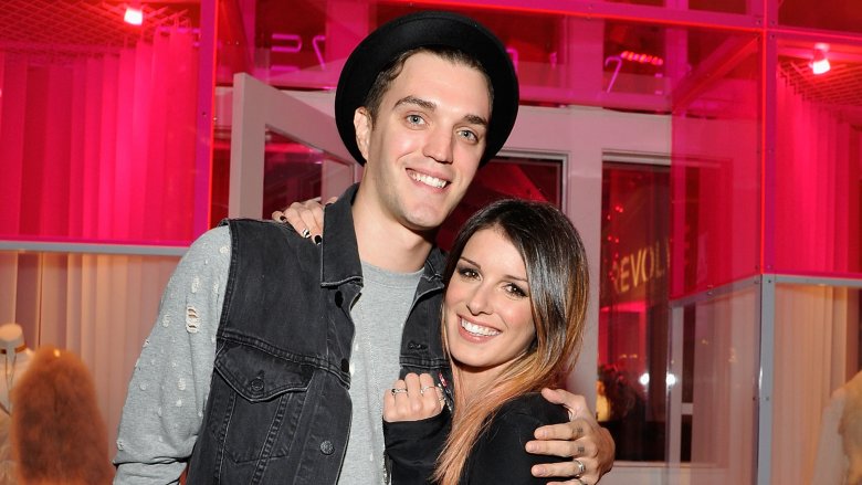 James Beech et Shenae Grimes