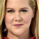 Amy Schumer attend son premier enfant avec son mari Chris Fischer