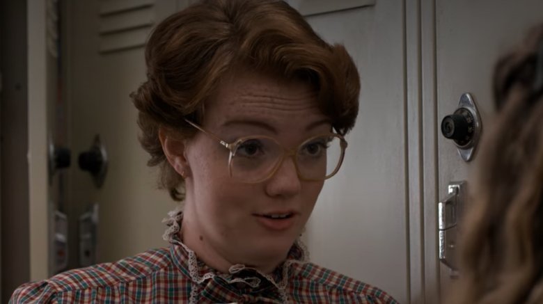 Shannon Purser comme Barb