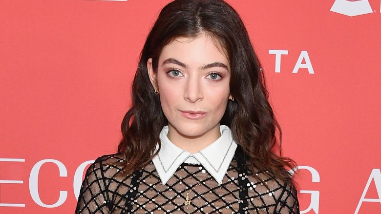 Des choses louches que tout le monde ignore à propos de Lorde