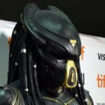 L’acteur qui joue The Predator est magnifique dans la vraie vie