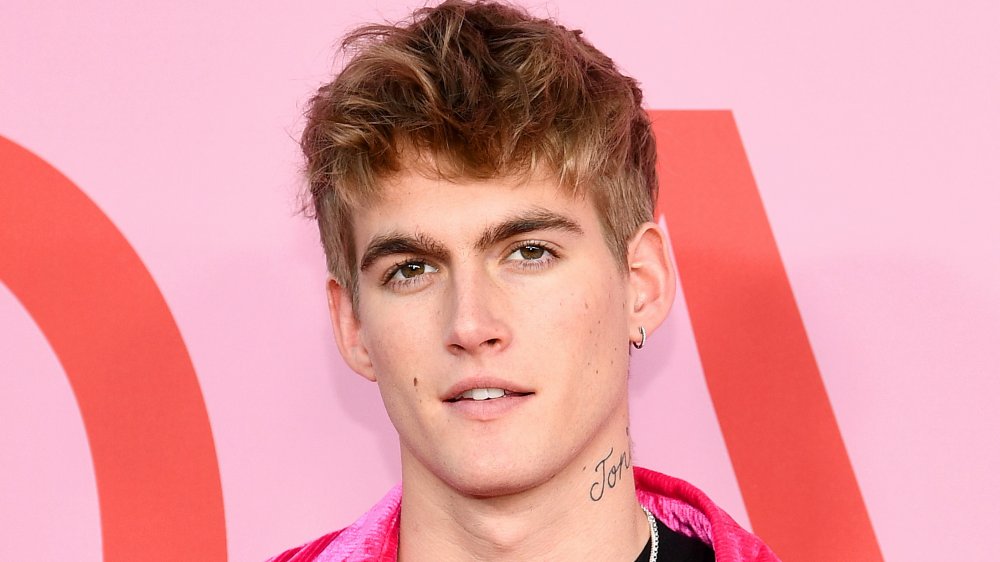 Presley Gerber réagit à la réaction du tatouage du visage