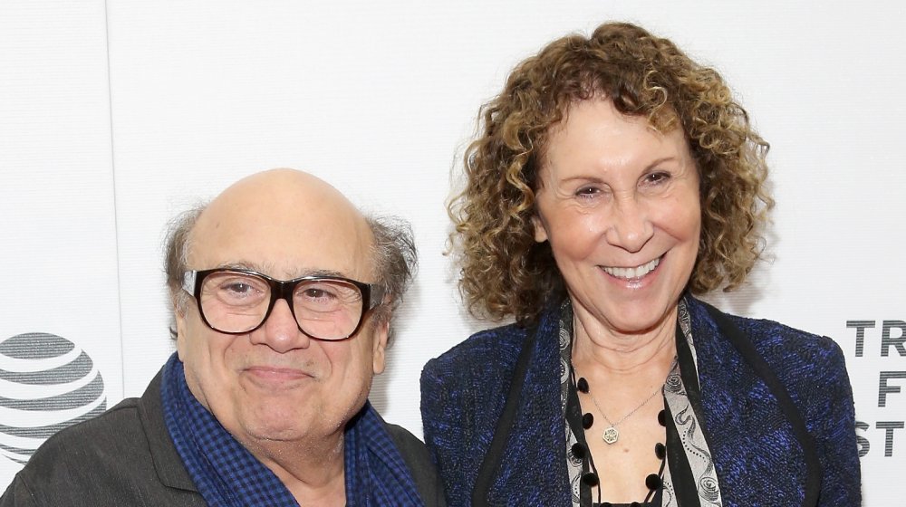 Quelle est la relation entre Danny Devito et Rhea Perlman