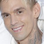 Aaron Carter sort un nouveau single et revient sur une année difficile