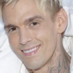 Aaron Carter s’ouvre sur la sexualité et sort avec des hommes