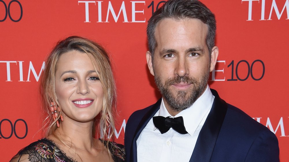 Les acteurs Blake Lively (L) et Ryan Reynolds assistent au gala Time 100 2017