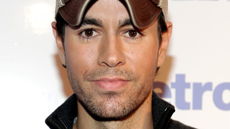 Enrique Iglesias et Anna Kournikova accueillent des jumeaux