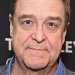 John Goodman s’ouvre sur sa bataille contre l’alcoolisme