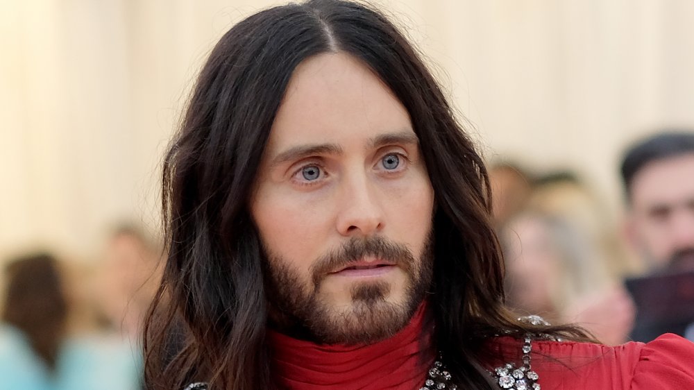 La raison pour laquelle Jared Leto ne fait qu’entendre parler du coronavirus maintenant