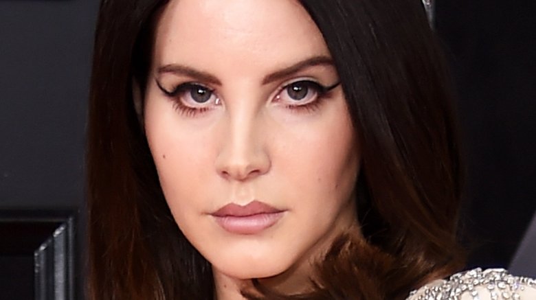 Lana Del Rey réagit à une tentative d’enlèvement présumée