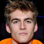 Presley Gerber révèle qu’il a obtenu un autre tatouage de visage