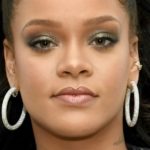 Rihanna pleure la mort de son cousin et demande la fin de la violence armée