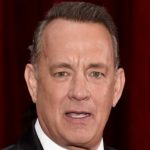 Tom Hanks réagit en se faisant griller sur sa collation de quarantaine