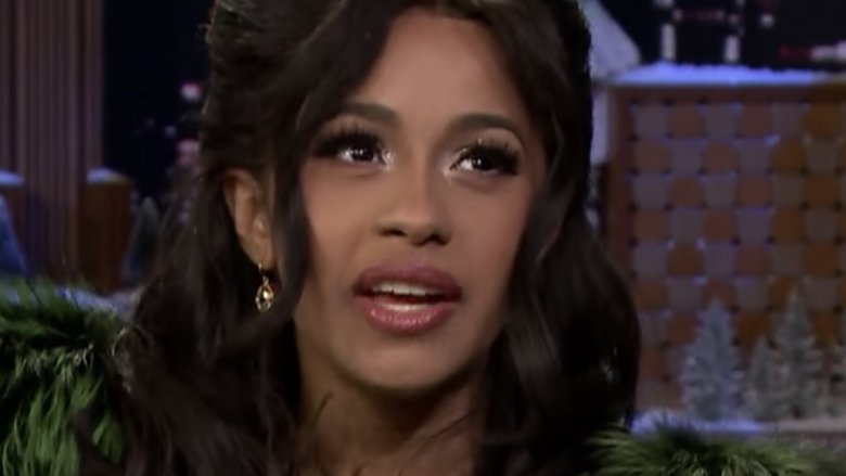 Cardi B explique son nom de rap dans une interview hilarante avec Jimmy Fallon