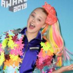 JoJo Siwa semble méconnaissable avec ses cheveux naturels