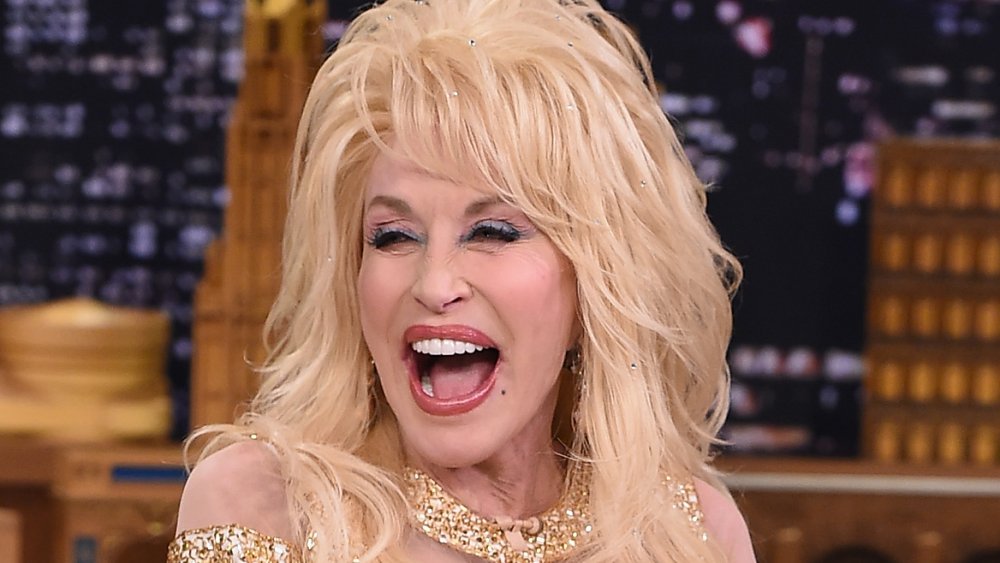 La vérité sur le premier coup de cœur de Dolly Parton