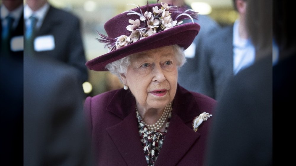 La vraie raison pour laquelle la reine Elizabeth II n’a pas besoin de passeport