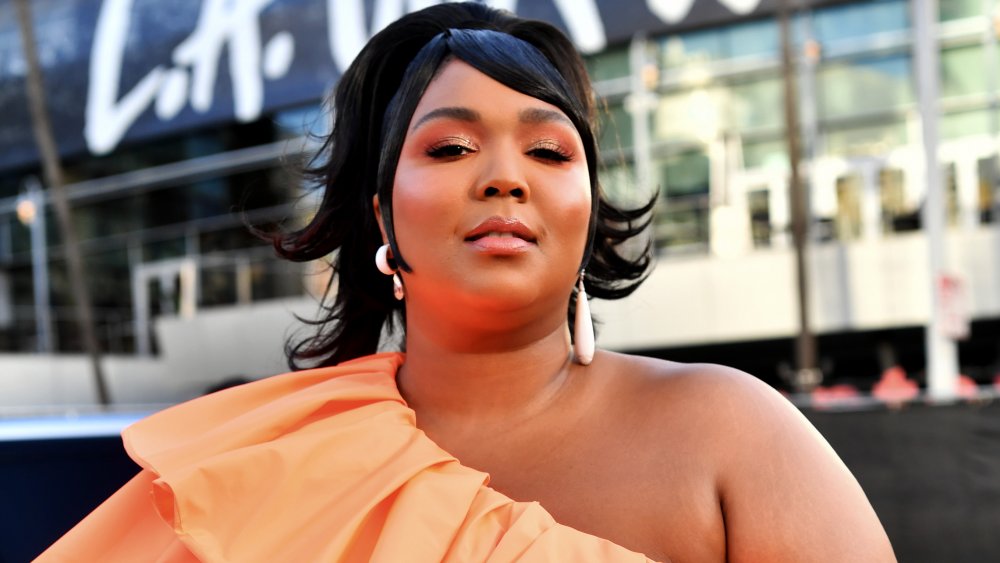 Lizzo attending the 2019 American Music Awards