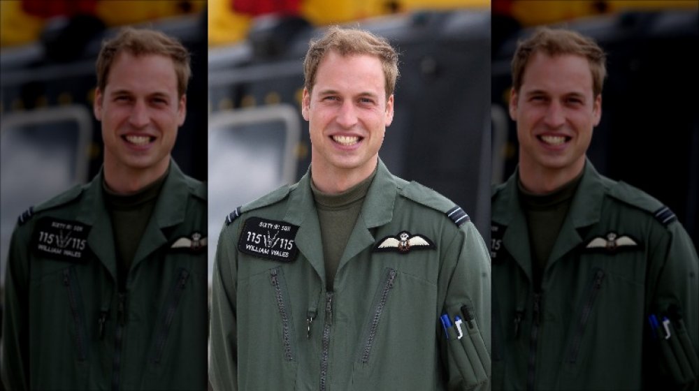 Le prince William pendant son cours de formation sur l'hélicoptère militaire