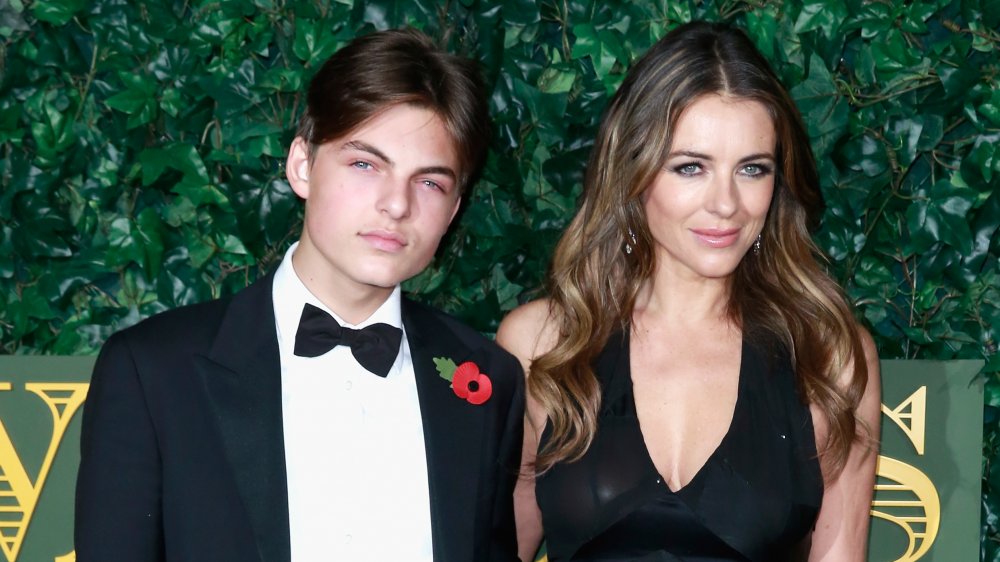 Elizabeth et Damian Hurley 