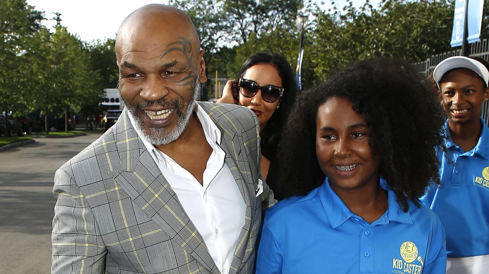 Milan Tyson et Milan Tyson au tapis bleu du Gala de la soirée d'ouverture de l'USTA