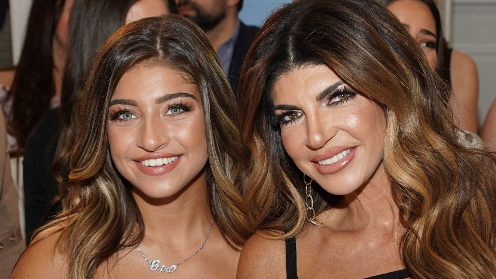 Gia Giudice et Teresa Giudice au défilé ENVY by Melissa Gorga