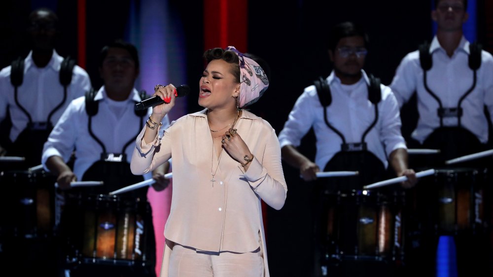 Andra Day chante à la Convention nationale démocratique