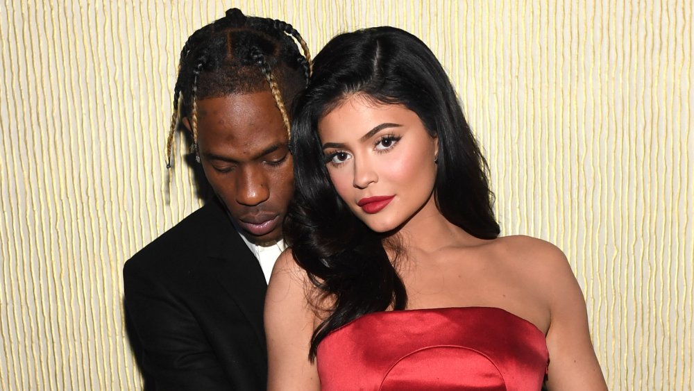 Travis Scott et Kylie Jenner au Pre-GRAMMY et GRAMMY Salute to Industry Icons honorant Clarence Avant 