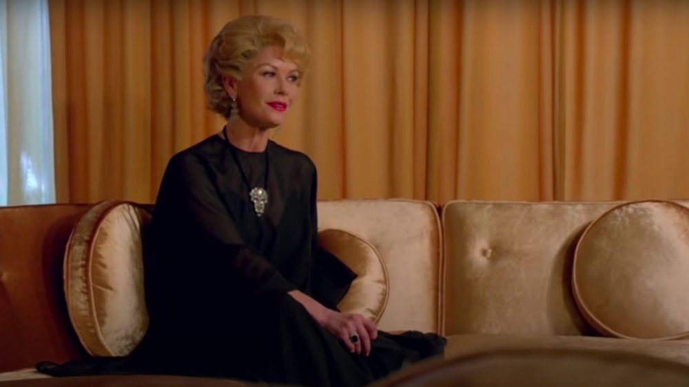 Catherine Zeta-Jones dépeignant Olivia de Havilland dans Feud: Bette et Joan