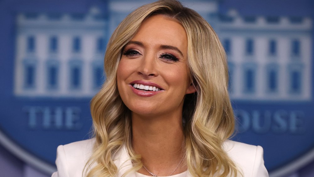 Combien d’argent gagne Kayleigh McEnany en tant qu’attachée de presse de Trump?