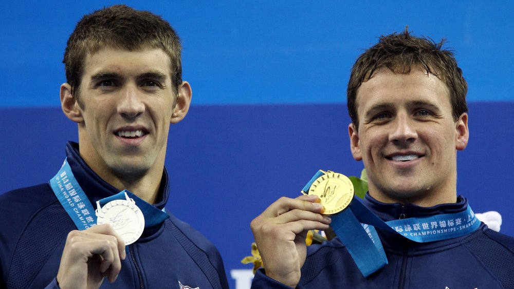 Michael Phelps et Ryan Lochte lors de la cérémonie de remise des médailles du 14e championnat du monde de la FINA