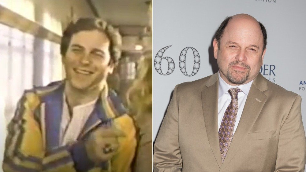 Jason Alexander très jeune et avec des cheveux (à gauche), chauve Jason Alexander avec une barbiche (à droite)