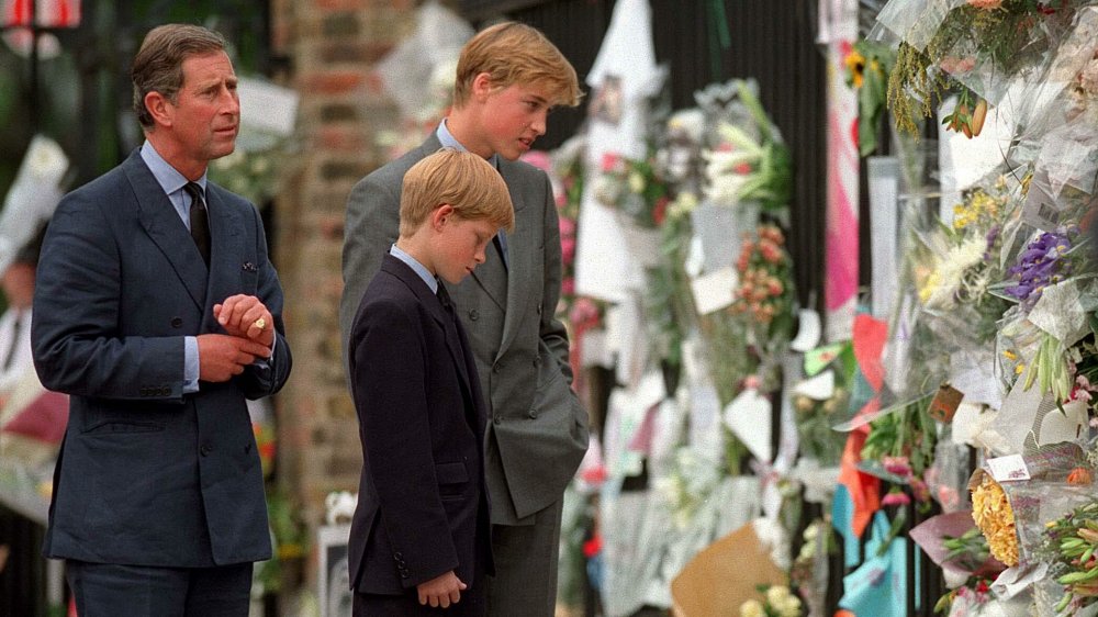 Le prince Charles, le prince William et le prince Harry pleurent tous la mort de la princesse Diana