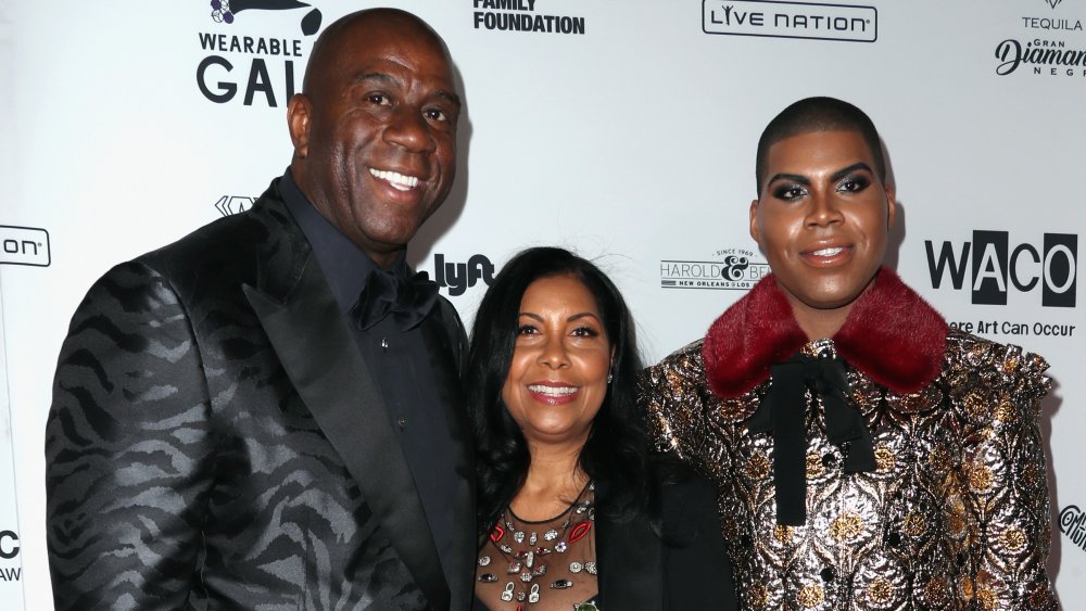 Magic, Cookie et EJ Johnson sur le tapis rouge