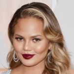 Où habite Chrissy Teigen et quelle est la taille de sa maison?